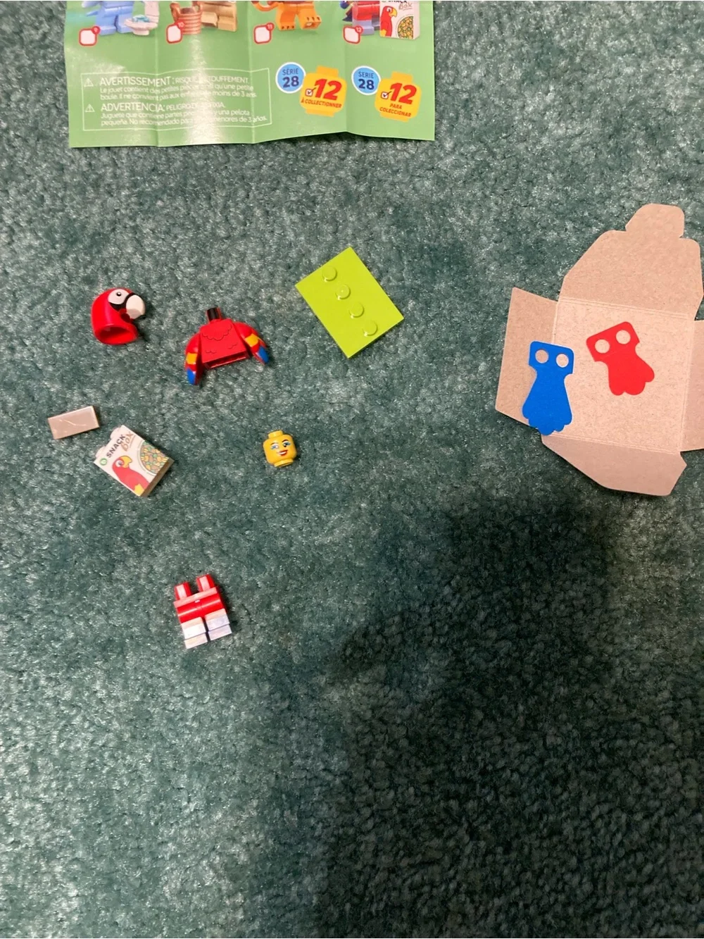 Lego Red Parrot Minifigure with Snack Box - Picture 3 of 5